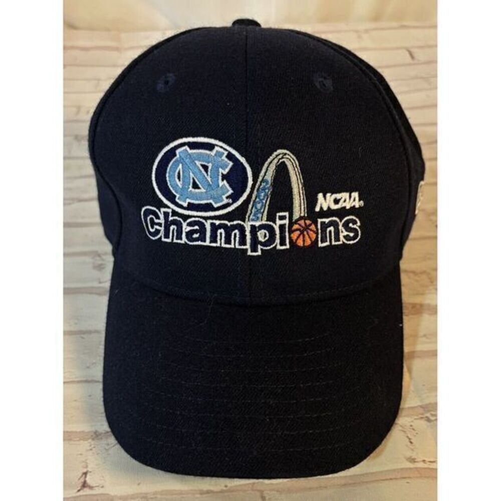 NORTH CAROLINA TARHEELS HAT NEW ERA 9FIFTY 2005 NCAA Champions BASKETBALL